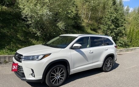 Toyota Highlander III, 2017 год, 4 100 000 рублей, 1 фотография