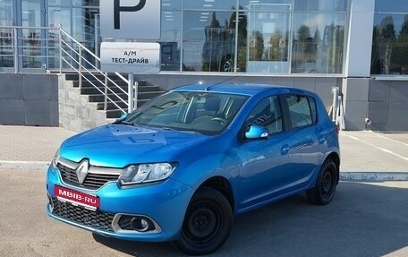 Renault Sandero II рестайлинг, 2016 год, 950 000 рублей, 1 фотография