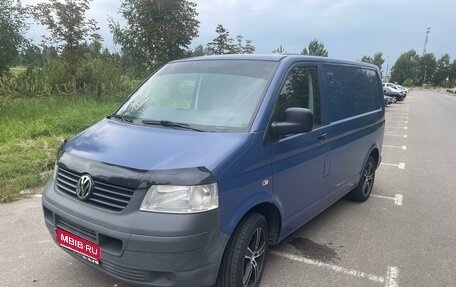 Volkswagen Transporter T5 рестайлинг, 2008 год, 1 250 000 рублей, 1 фотография