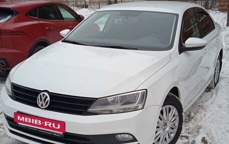 Volkswagen Jetta VI, 2017 год, 1 400 000 рублей, 2 фотография