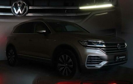 Volkswagen Touareg III, 2018 год, 4 245 000 рублей, 7 фотография