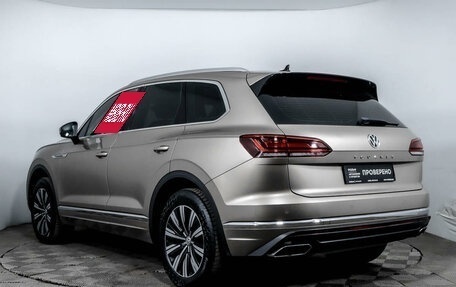 Volkswagen Touareg III, 2018 год, 4 245 000 рублей, 6 фотография