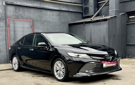 Toyota Camry, 2018 год, 2 820 000 рублей, 4 фотография