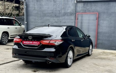 Toyota Camry, 2018 год, 2 820 000 рублей, 9 фотография