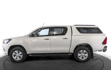 Toyota Hilux VIII, 2019 год, 3 490 000 рублей, 8 фотография