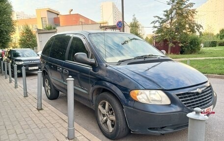 Chrysler Voyager IV, 2001 год, 340 000 рублей, 2 фотография