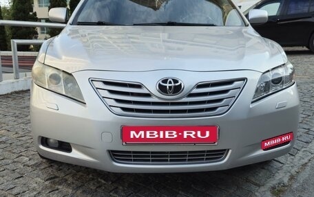 Toyota Camry, 2008 год, 950 000 рублей, 2 фотография