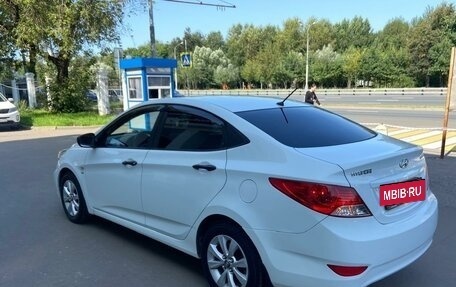 Hyundai Solaris II рестайлинг, 2014 год, 1 075 000 рублей, 3 фотография