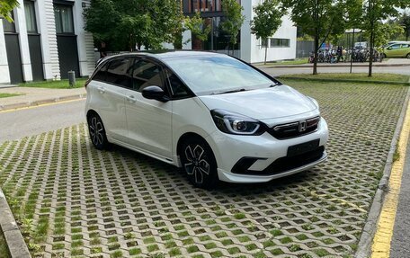 Honda Fit, 2020 год, 1 820 000 рублей, 2 фотография