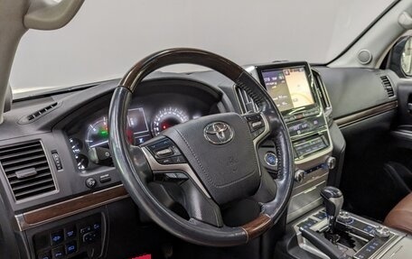 Toyota Land Cruiser 200, 2016 год, 6 740 000 рублей, 16 фотография