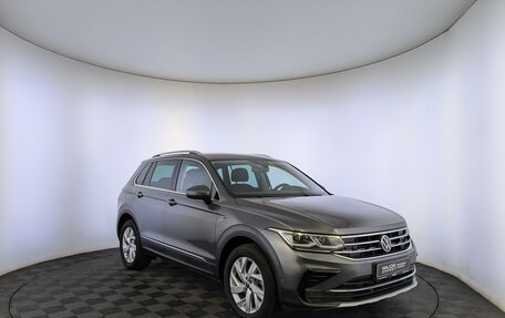 Volkswagen Tiguan II, 2021 год, 3 400 000 рублей, 3 фотография