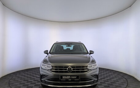 Volkswagen Tiguan II, 2021 год, 3 400 000 рублей, 2 фотография