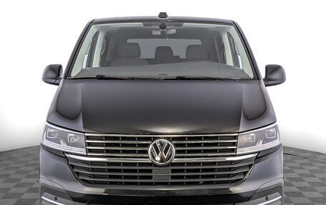 Volkswagen Caravelle T6 рестайлинг, 2022 год, 5 300 000 рублей, 2 фотография