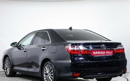 Toyota Camry, 2017 год, 2 389 000 рублей, 7 фотография