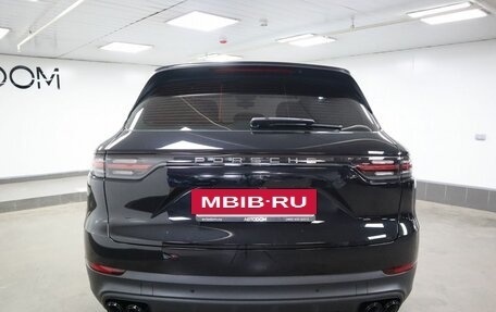 Porsche Cayenne III, 2018 год, 8 950 000 рублей, 4 фотография