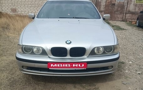 BMW 5 серия, 1998 год, 550 000 рублей, 2 фотография