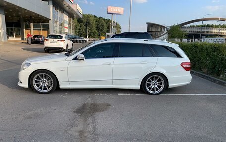 Mercedes-Benz E-Класс, 2012 год, 1 625 000 рублей, 3 фотография