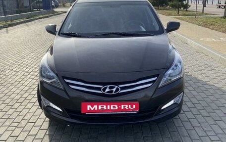 Hyundai Solaris II рестайлинг, 2015 год, 1 150 000 рублей, 1 фотография