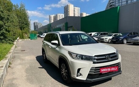 Toyota Highlander III, 2017 год, 4 100 000 рублей, 2 фотография