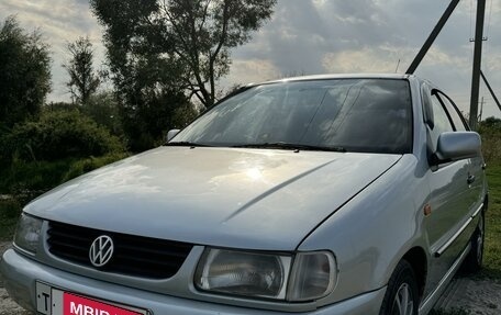 Volkswagen Polo III рестайлинг, 1998 год, 500 000 рублей, 3 фотография