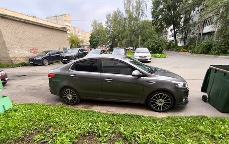 KIA Rio III рестайлинг, 2015 год, 1 300 000 рублей, 3 фотография