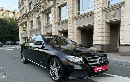 Mercedes-Benz E-Класс, 2017 год, 3 250 000 рублей, 2 фотография