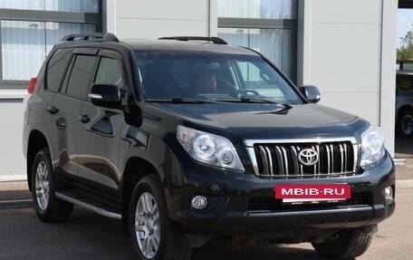 Toyota Land Cruiser Prado 150 рестайлинг 2, 2013 год, 2 999 000 рублей, 3 фотография