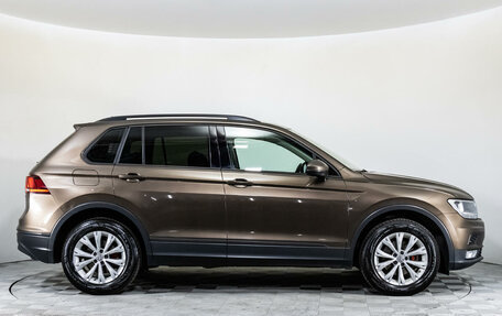 Volkswagen Tiguan II, 2017 год, 2 370 000 рублей, 4 фотография