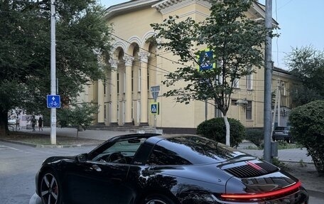 Porsche 911, 2021 год, 21 000 000 рублей, 4 фотография