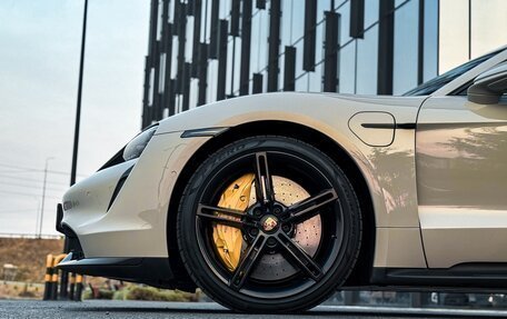 Porsche Taycan I, 2021 год, 16 500 000 рублей, 6 фотография