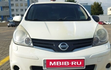 Nissan Note II рестайлинг, 2010 год, 595 000 рублей, 2 фотография