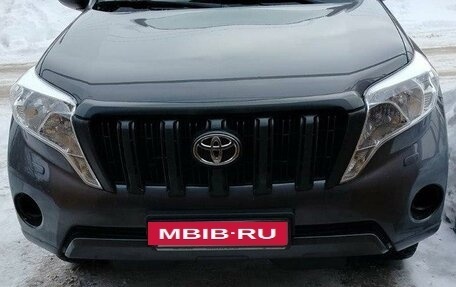 Toyota Land Cruiser Prado 150 рестайлинг 2, 2017 год, 4 150 000 рублей, 5 фотография