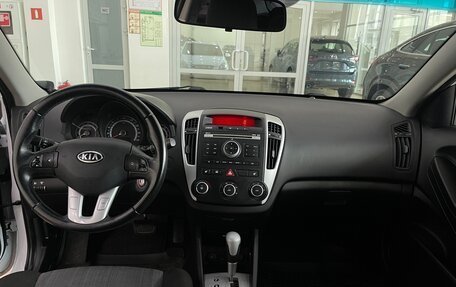 KIA cee'd I рестайлинг, 2010 год, 888 000 рублей, 14 фотография