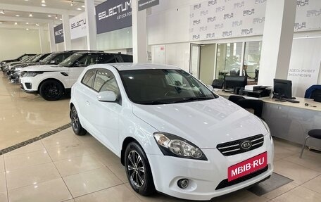 KIA cee'd I рестайлинг, 2010 год, 888 000 рублей, 3 фотография