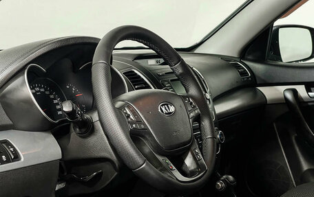 KIA Sorento II рестайлинг, 2013 год, 1 637 000 рублей, 13 фотография