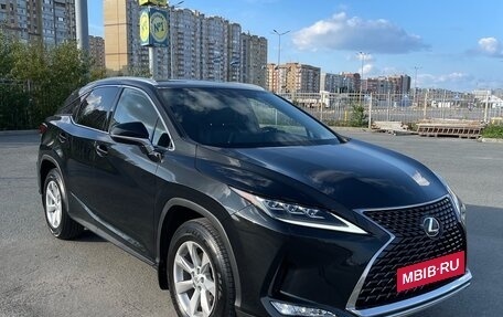 Lexus RX IV рестайлинг, 2020 год, 5 990 000 рублей, 3 фотография