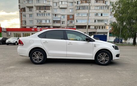 Volkswagen Polo VI (EU Market), 2013 год, 990 000 рублей, 4 фотография