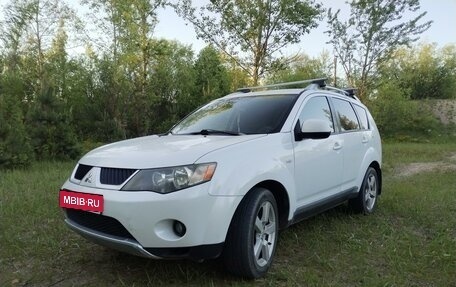 Mitsubishi Outlander III рестайлинг 3, 2008 год, 1 100 000 рублей, 1 фотография