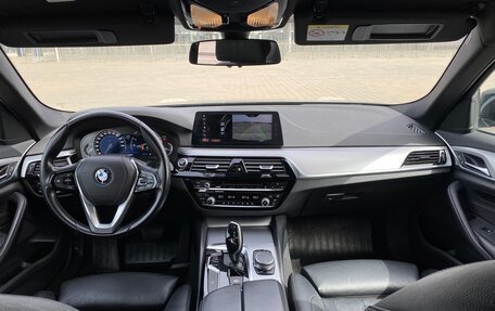 BMW 5 серия, 2018 год, 3 450 000 рублей, 10 фотография