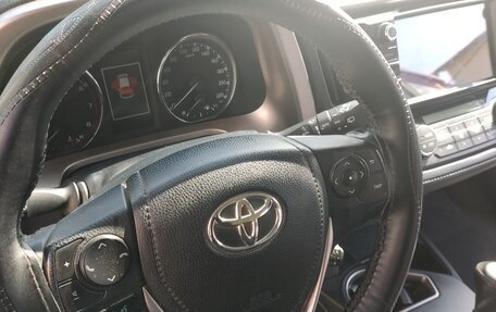 Toyota RAV4, 2018 год, 2 750 000 рублей, 14 фотография