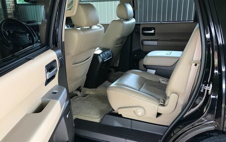 Toyota Sequoia II рестайлинг, 2011 год, 2 590 000 рублей, 9 фотография