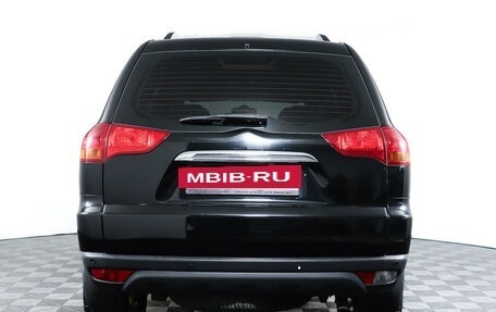 Mitsubishi Pajero Sport II рестайлинг, 2013 год, 1 897 000 рублей, 6 фотография