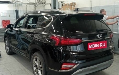 Hyundai Santa Fe IV, 2018 год, 2 800 000 рублей, 3 фотография