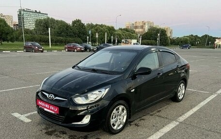 Hyundai Solaris II рестайлинг, 2013 год, 650 000 рублей, 3 фотография