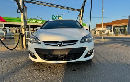 Opel Astra J, 2014 год, 970 000 рублей, 2 фотография