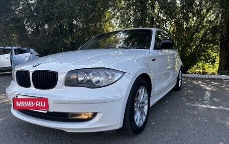 BMW 1 серия, 2011 год, 835 000 рублей, 3 фотография