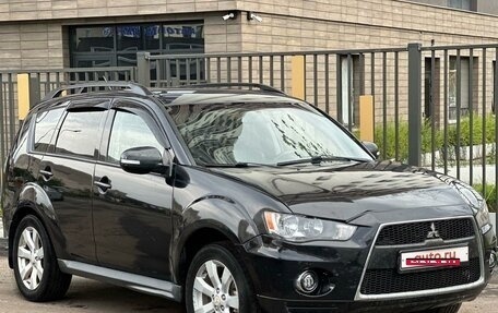 Mitsubishi Outlander III рестайлинг 3, 2011 год, 1 260 000 рублей, 2 фотография