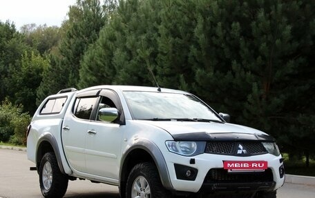 Mitsubishi L200 IV рестайлинг, 2013 год, 1 370 000 рублей, 3 фотография