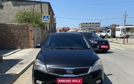 KIA cee'd I рестайлинг, 2011 год, 820 000 рублей, 1 фотография