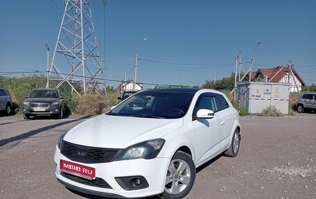 KIA cee'd I рестайлинг, 2011 год, 800 000 рублей, 1 фотография